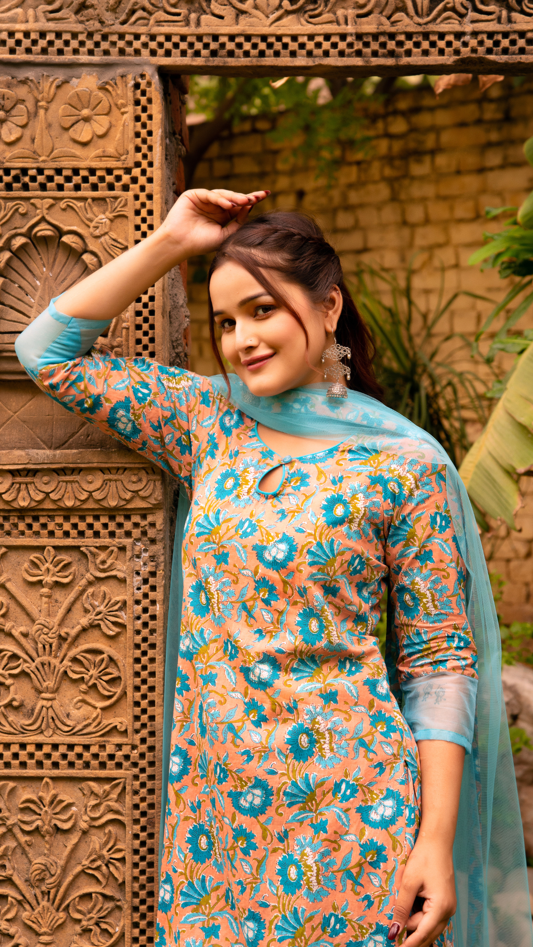 GAURANGI BLUE PEACH PHOOL JAAL SUIT SET