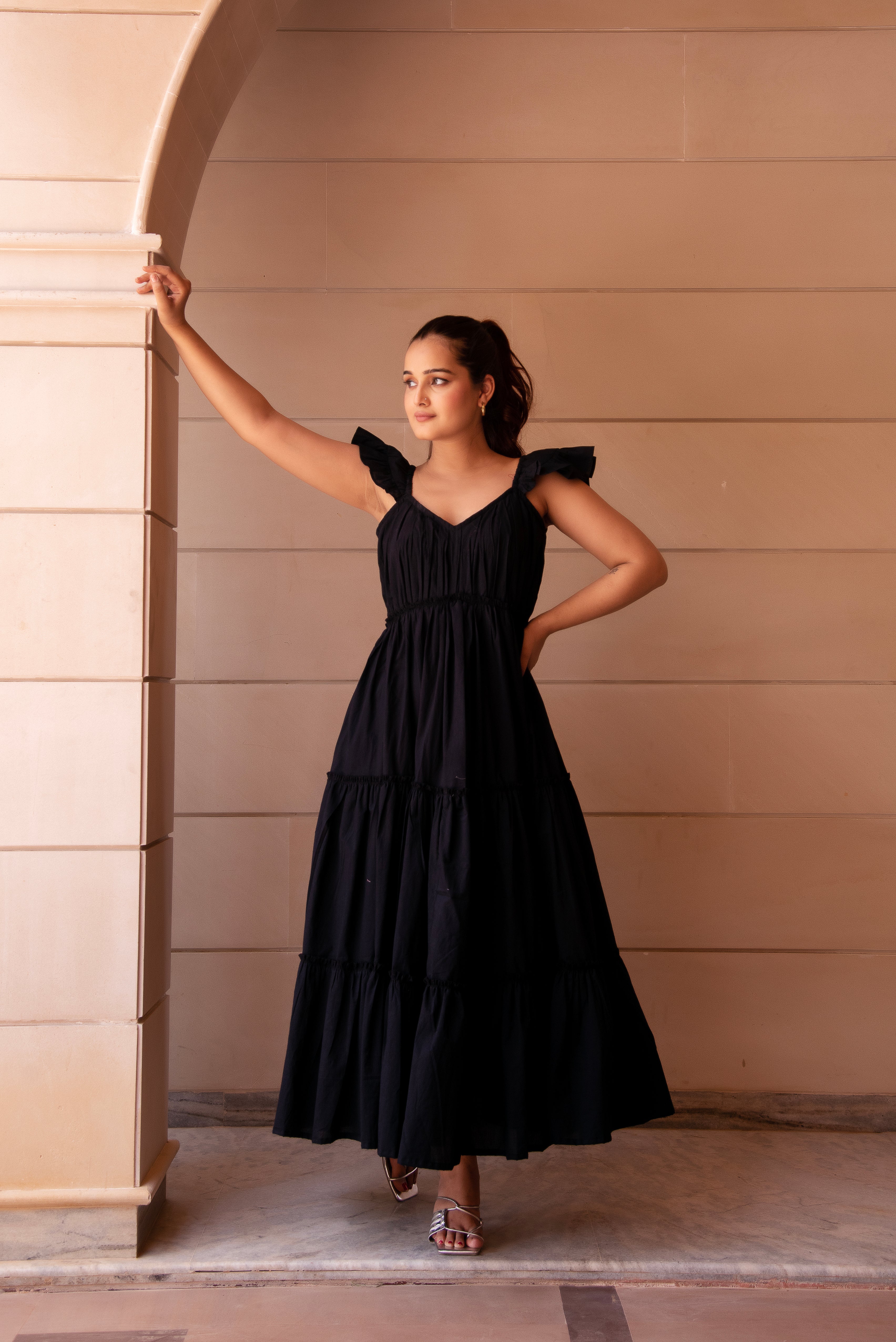 KAPAS BLACK TIERED DRESS