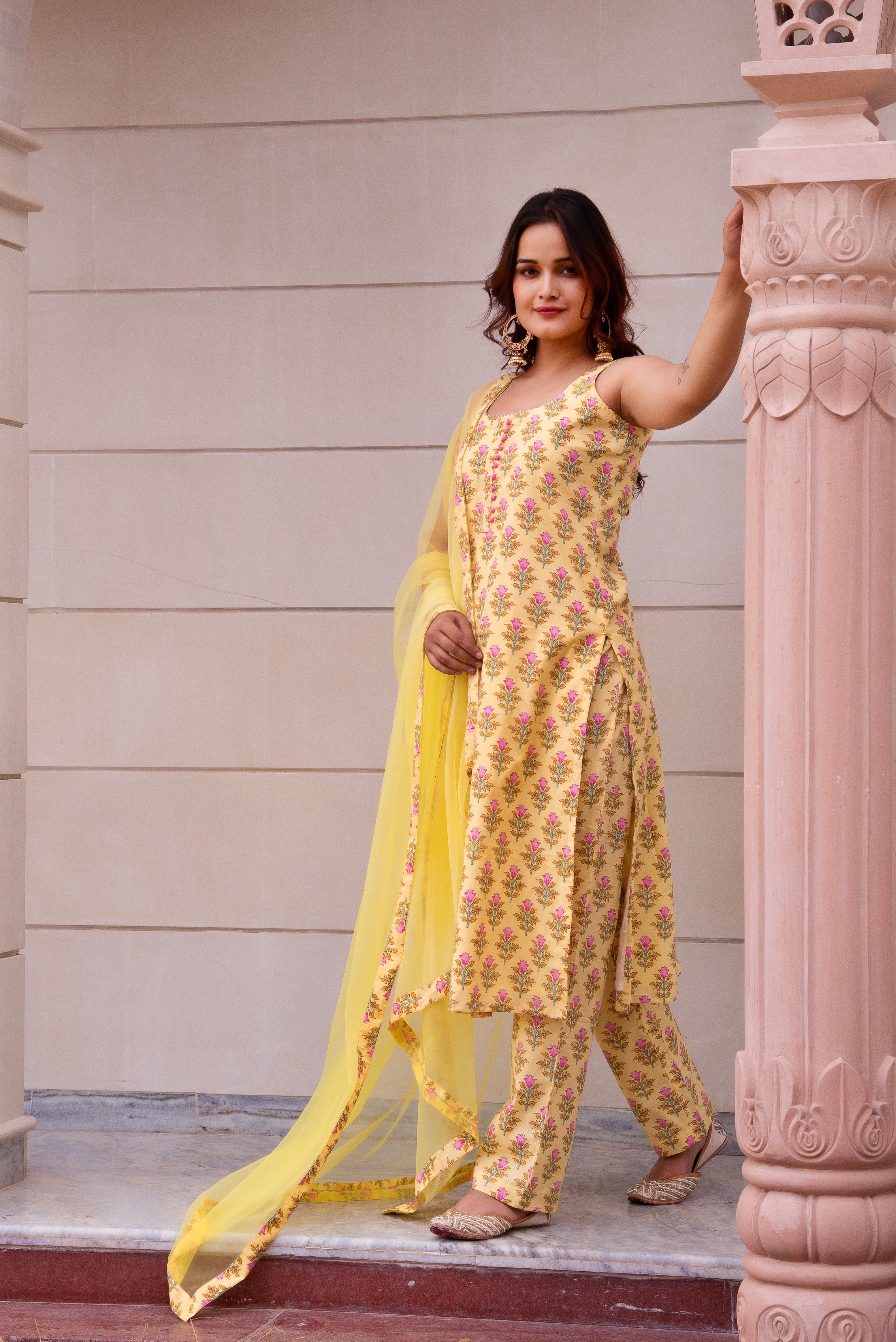 KAPAS LEMON YELLOW FLORAL SLEEVELESS SUIT SET