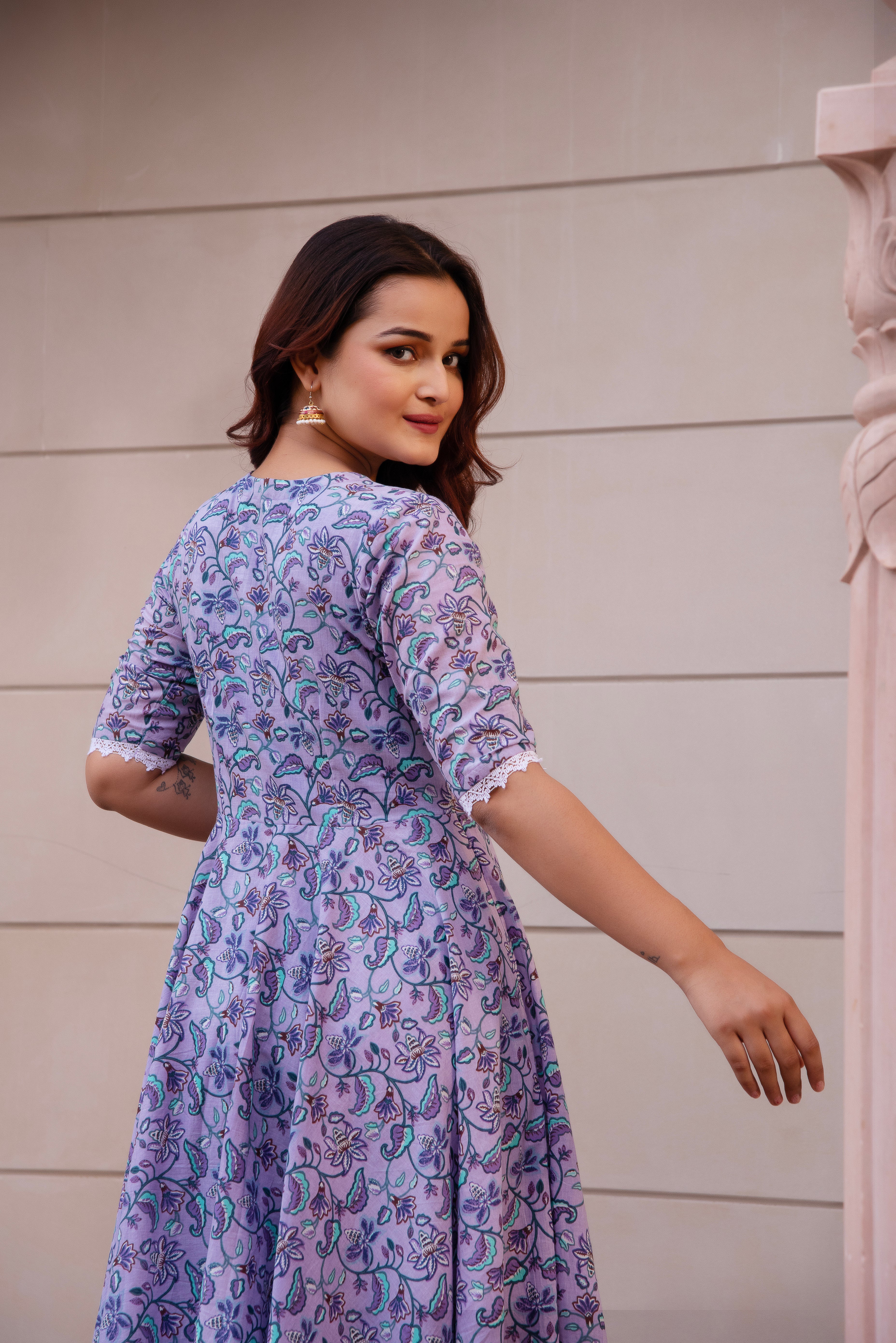 KAPAS LAVENDER FLORAL LACE ANARKALI SET