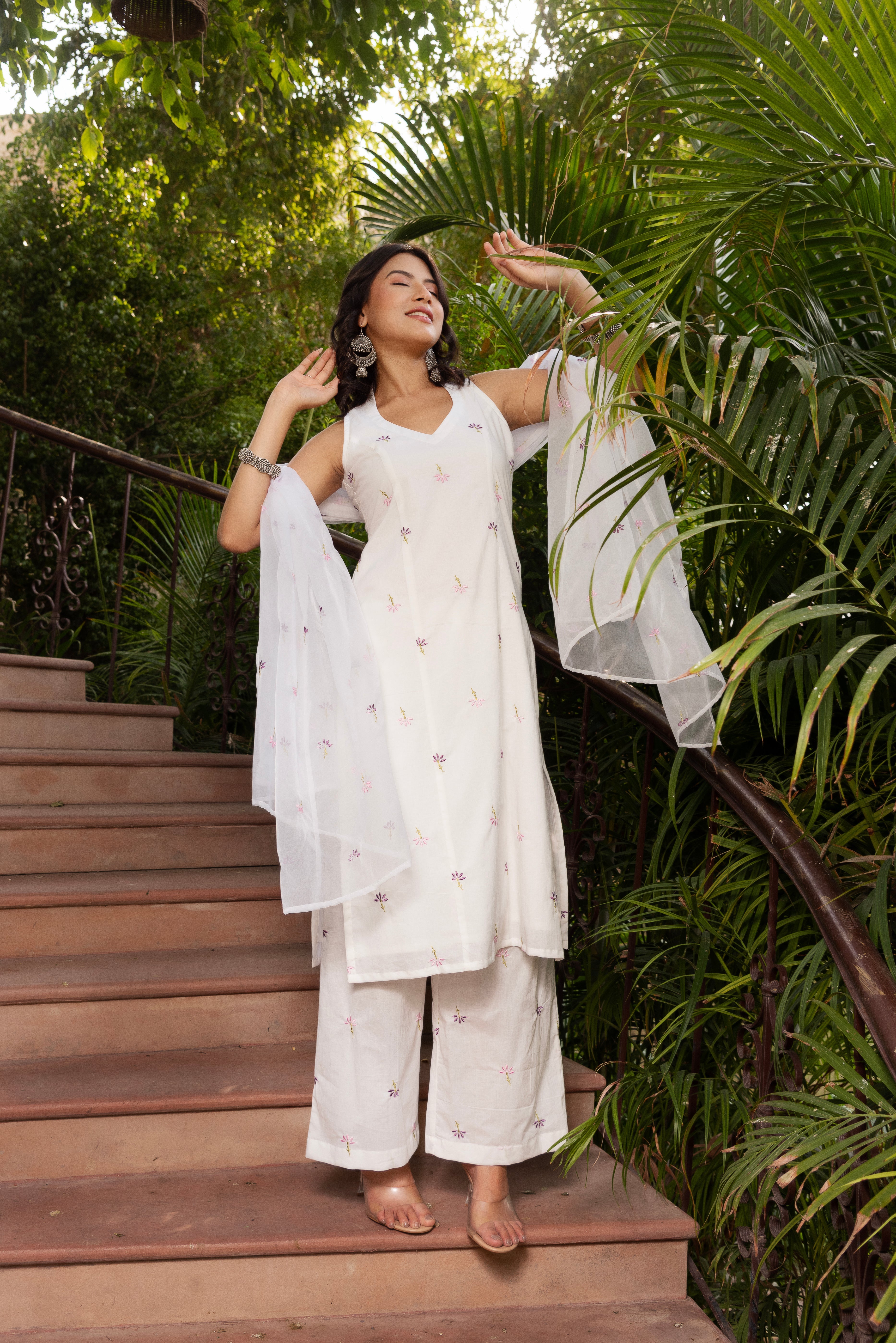 GAURANGI WHITE EMBORIDERY COTTON SUIT SET