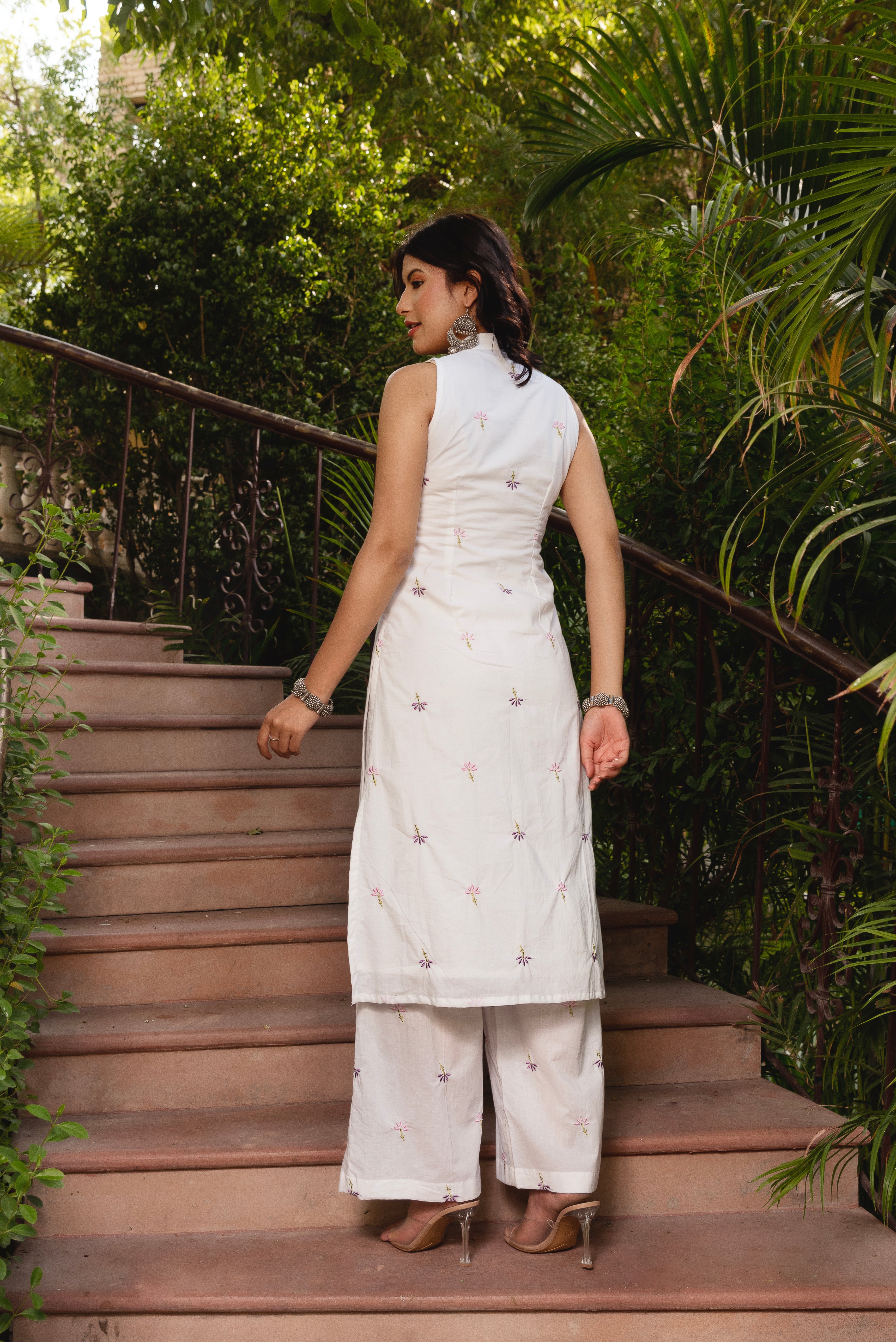 GAURANGI WHITE EMBORIDERY COTTON SUIT SET