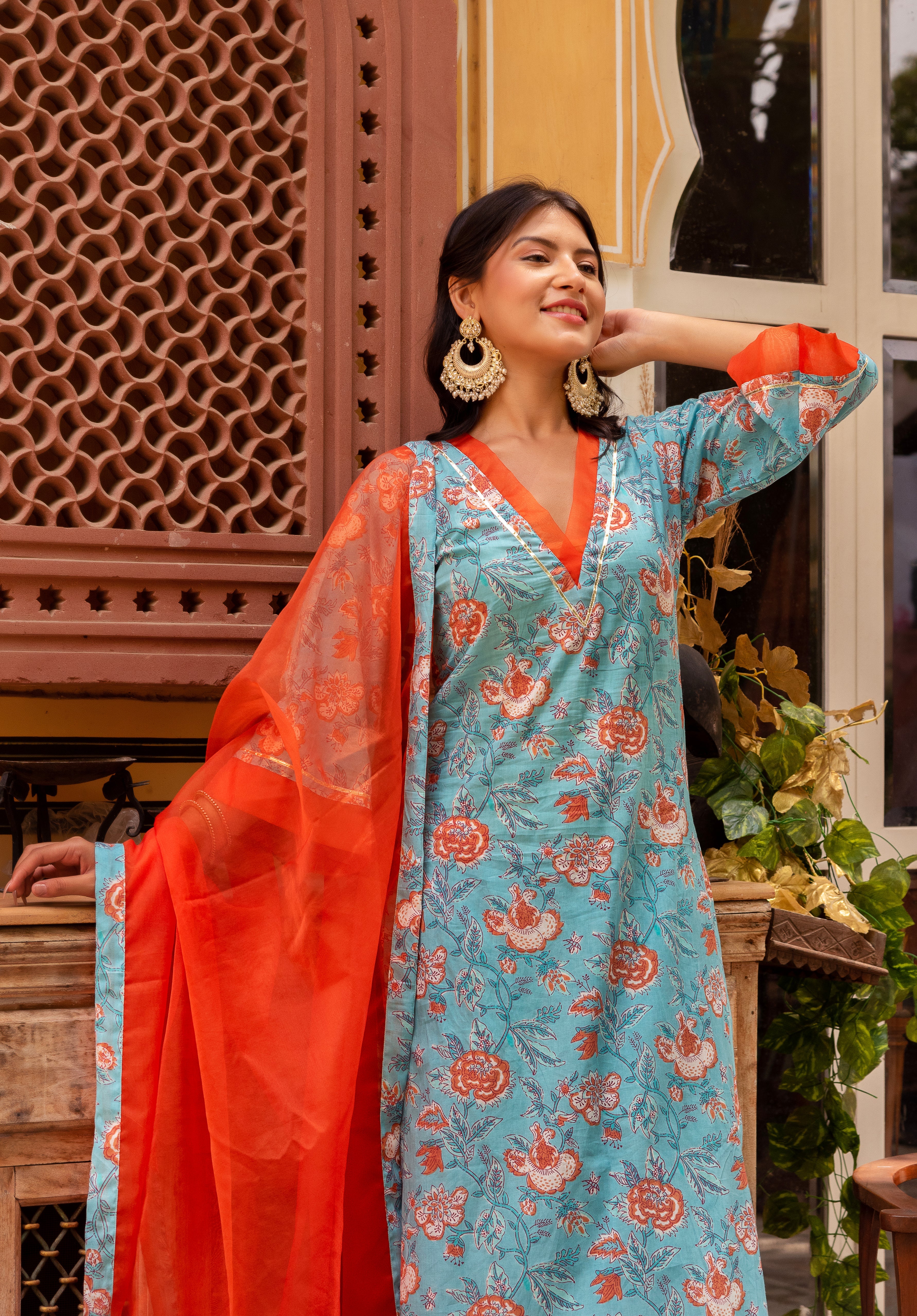 GAURANGI BLUE ORANGE COTTON FLORAL PRINT SUIT SET