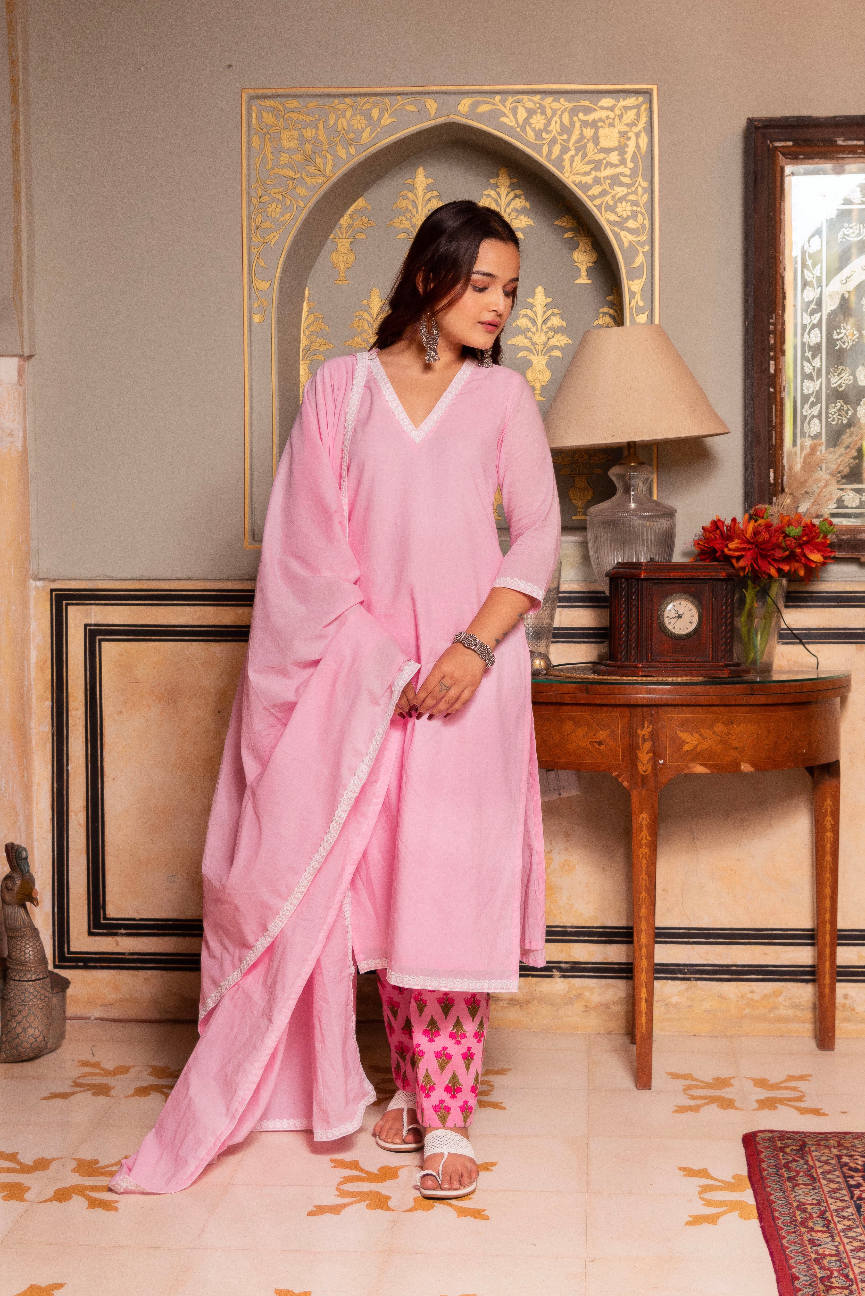 GAURANGI PINK PRINTED PANTS COTTON SUIT SET