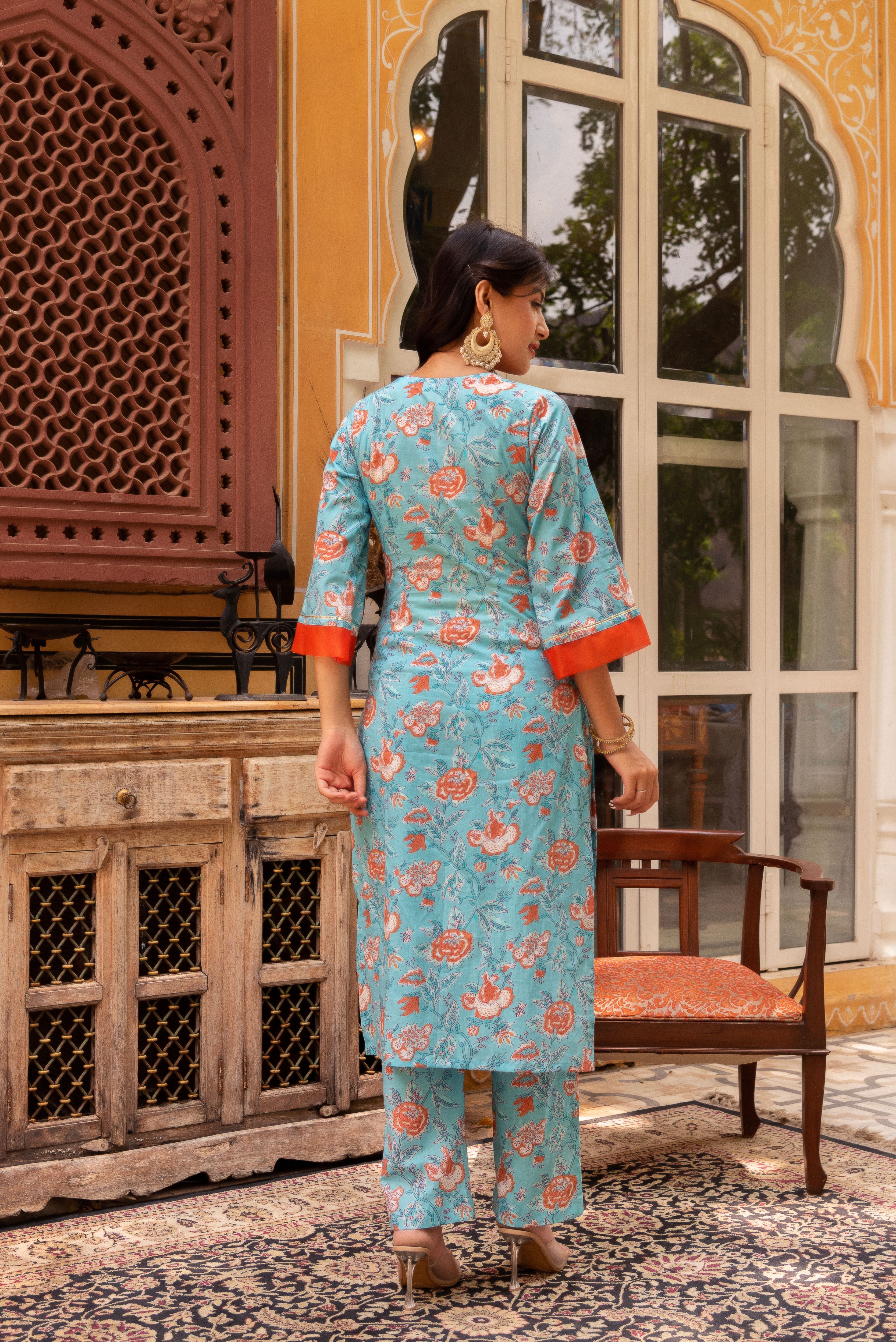 GAURANGI BLUE ORANGE COTTON FLORAL PRINT SUIT SET